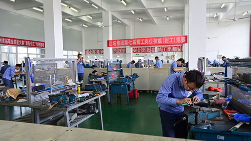 楚雄卷煙廠邁出產(chǎn)業(yè)工人隊(duì)伍建設(shè)堅(jiān)實(shí)步伐